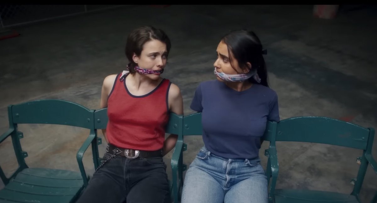 heroinadolixo's tweet photo. gente eu não falei aqui o quanto to obcecada pelo novo filme do ethan coen que vai lançar com a margaret qualley. 

é um filme com duas protagonistas lesbicas se metendo em problema com trambicagem em uma viagem e o melhor: É O PRIMEIRO DE TRES FILMES que eles tão desenvolvendo. https://t.co/5YBAF7YMS3