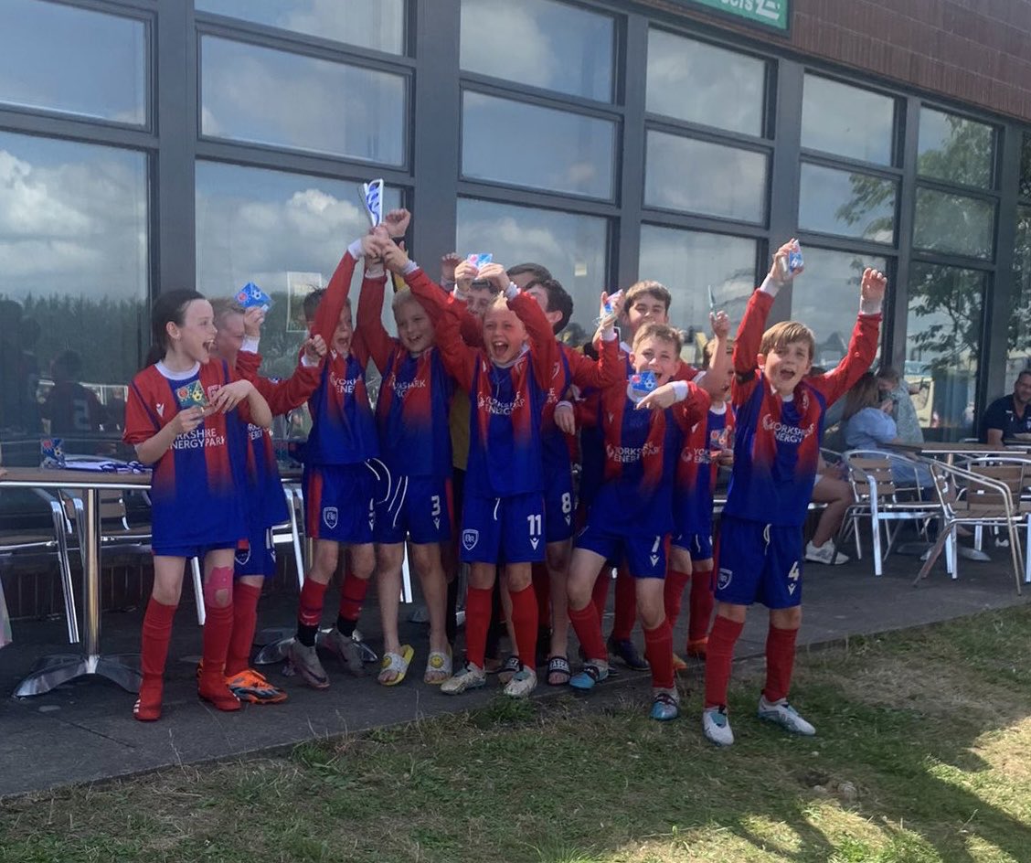 HedonRangersAFC's tweet photo. Winners at u9’s Hedon Rangers with Springhead runners up ! https://t.co/NdeZOhDpS0