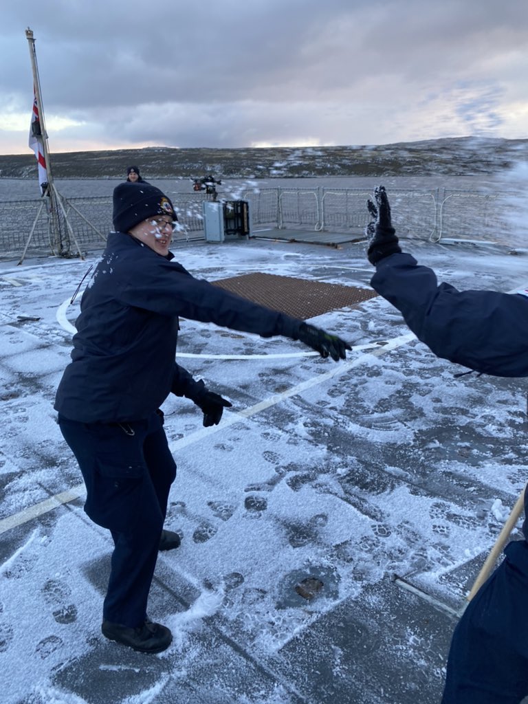 Ship's company of HMS MEDWAY are celebrating a snowy ‘Fixmas-Eve’ in the Falklands with a snowball fight on the flight deck 🌡️❄️ ‘Fixmas' takes place on the closest weekend to June 25; the middle of winter in the Southern Hemisphere!#WinterFun #HMSMEDWAY #ForwardTogether