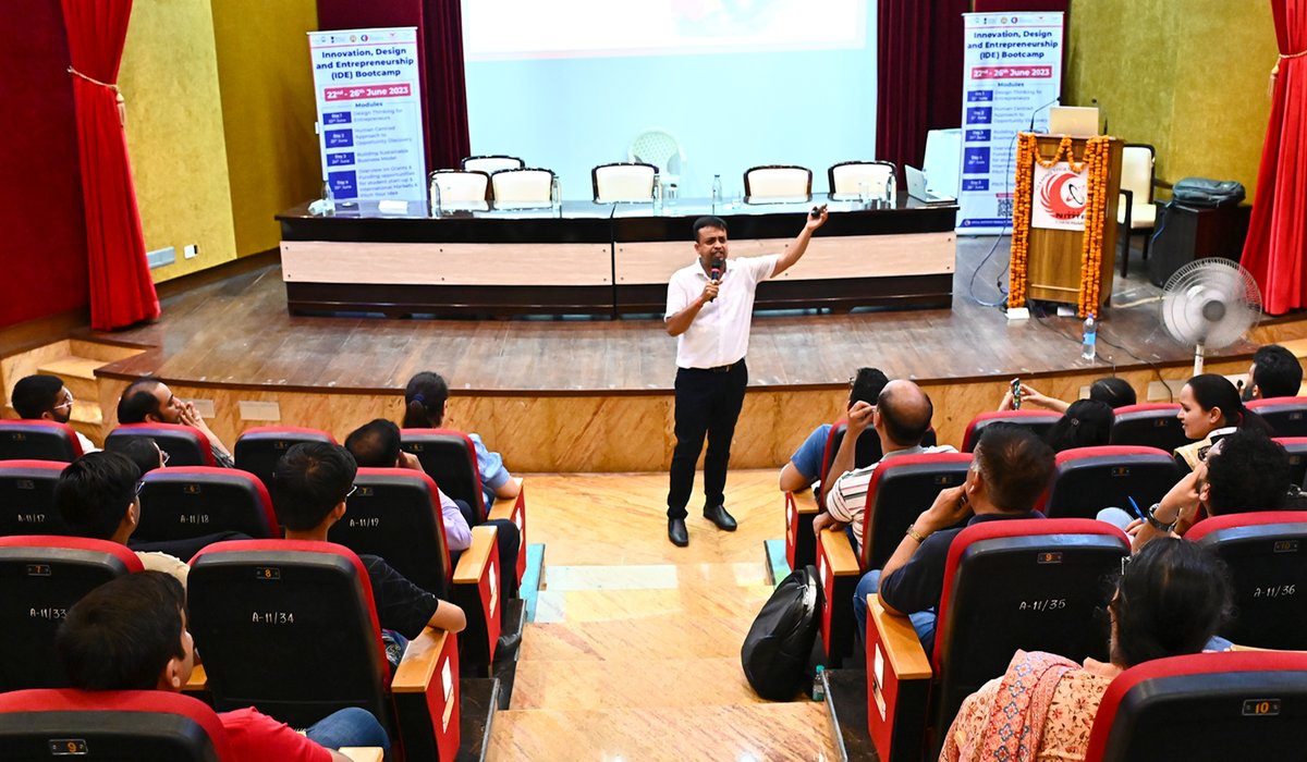 NITTTR_CHD's tweet photo. Harmonizing Innovation on Day 3 of #aictebootcamp23 with ground-breaking sessions on Empowering Sustainable Businesses, Mastering User Ergonomics and creating a Competitive Advantage #idebootcamp23
@PMOIndia @EduMinOfIndia @mhrd_innovation @dpradhanbjp @abhayjere https://t.co/dlOG4rO486