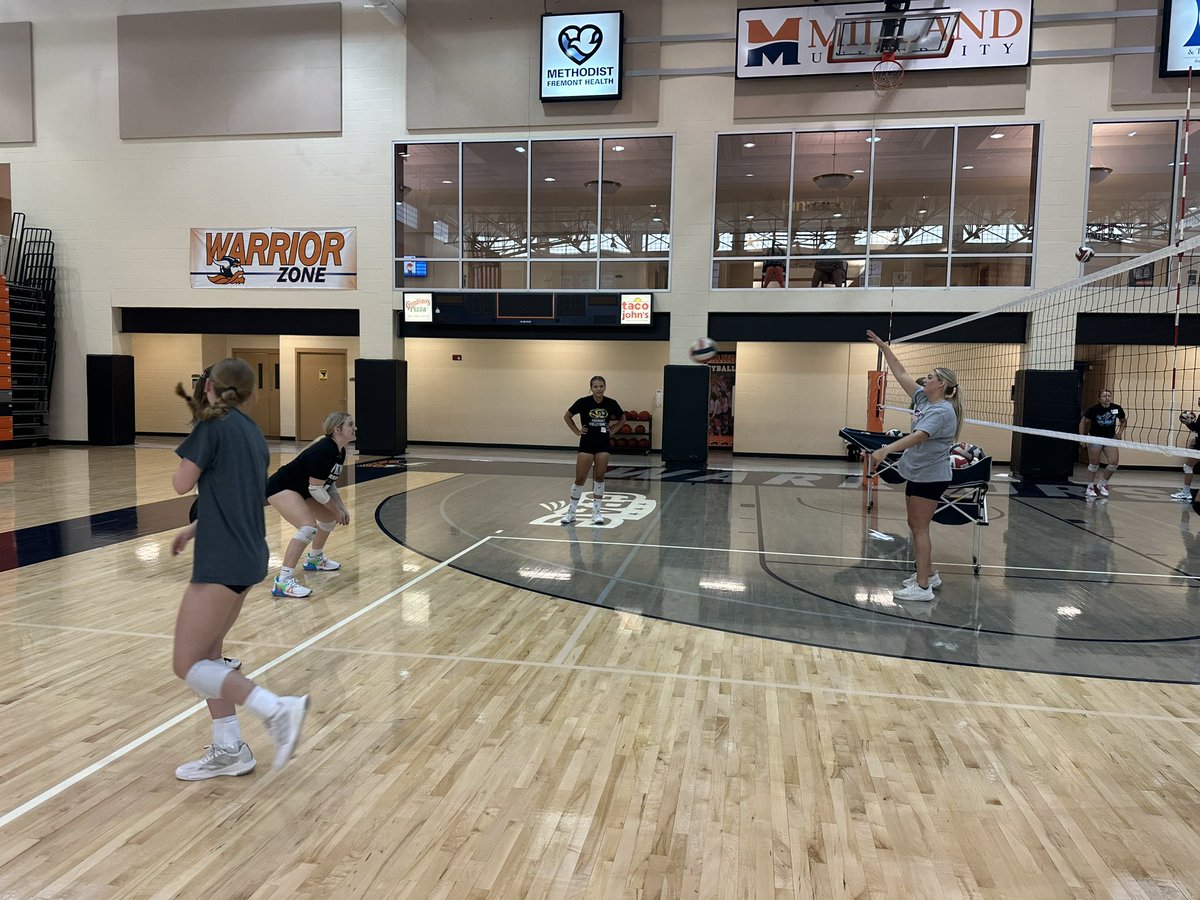 Midland_VBall's tweet photo. Thank you to all the athletes that came out to our Setters Camp yesterday. We hope you had fun and we’re able to take away some key points that will help improve your setting! 🤩🏐 https://t.co/87LK5t8Kkz