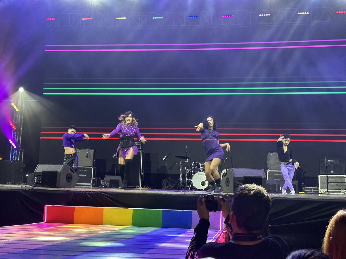 tfpridePH's tweet photo. YOUR HOUSE MAY BE CUTE BUT IT ISN’T MIZRAHI! 🤪

Ka-vogue na ka-vogue na performance by House of Mizrahi! 10s 10s 10s across the board! 🏳️‍🌈

#LoveLaban
#PridePH https://t.co/0Wz1syjoo5