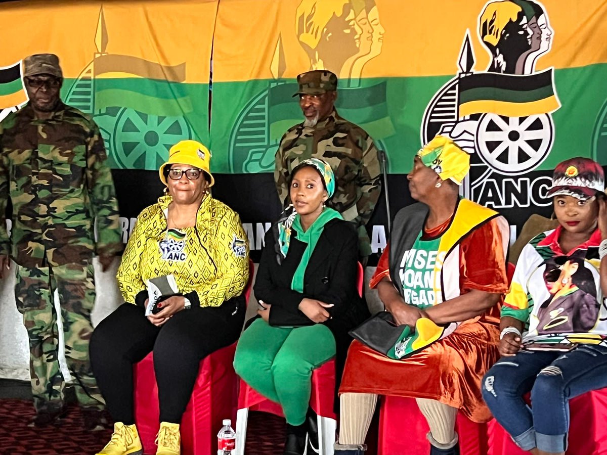 Nomvula Mokonyane tweet media