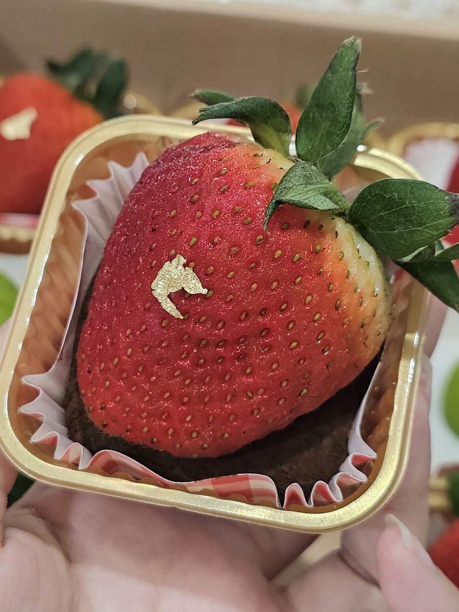 kwannawkk tweet media