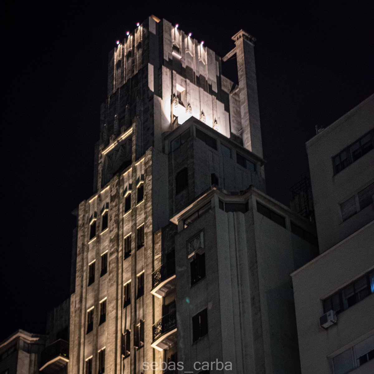 Les comparto unas fotos de fachadas tomadas en estos días 

Montevideo Uruguay 🇺🇾