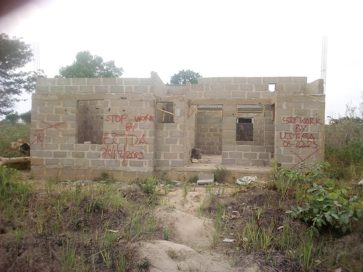 jonathanuchenn3's tweet photo. @ruffydfire I want to enter into build n sell but no money to complete the building location Enugu state. https://t.co/0x7Bt2Ynlf