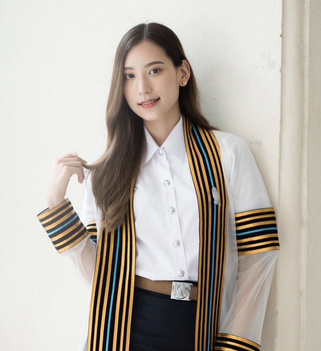 burnheebee's tweet photo. ใจบาง เพราะสาว จุฬา https://t.co/O28nAlEnTB
