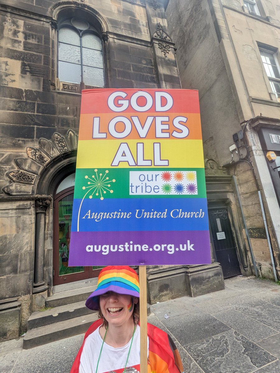 Wonderful to see this. Well done to Augustine United Church in Edinburgh - their members came out in force to cheer on marchers at #EdinburghPride today 🥰 These are real Christians: unlike the people waving the 'Marriage = one man and one woman' signs further up the road #LGBTQ