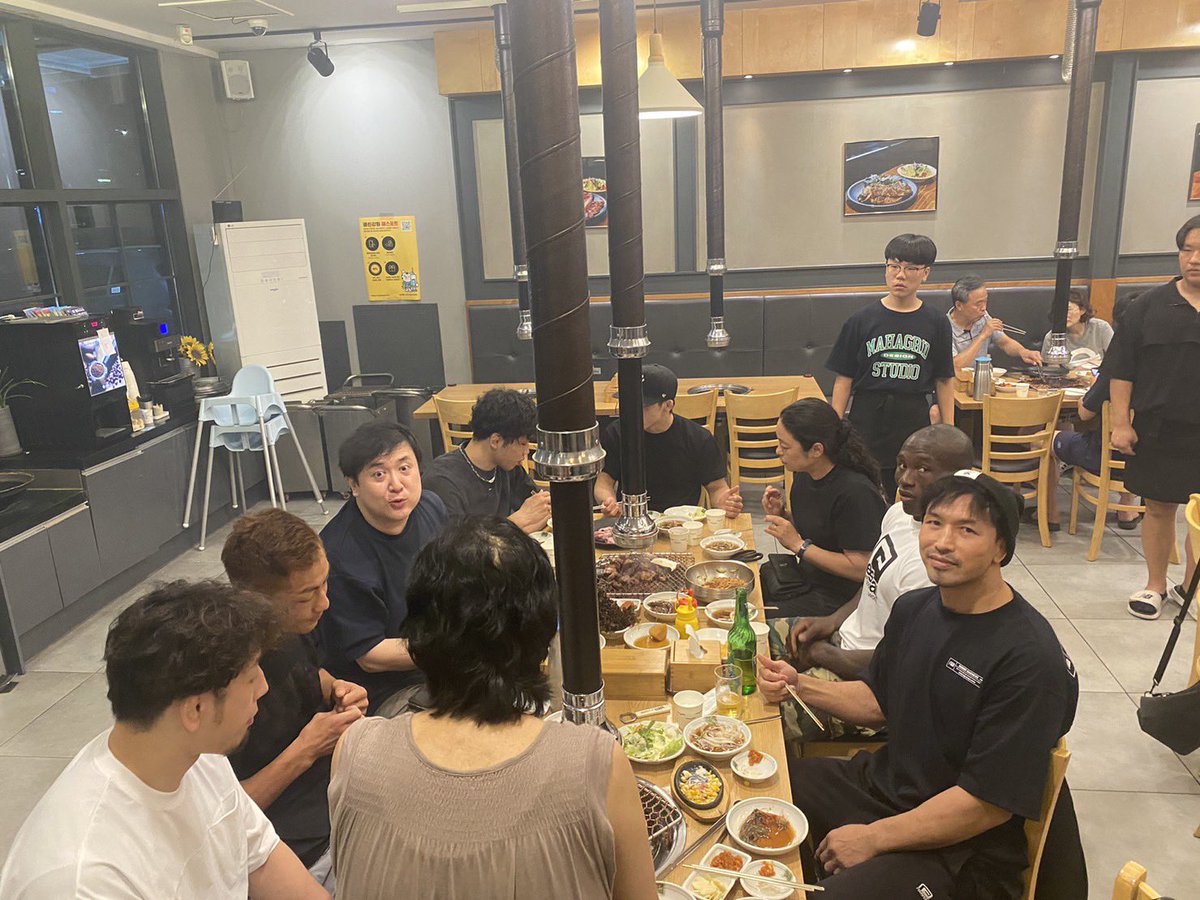 miyataness3234's tweet image. ちっちゃく祝勝会
日本チーム全勝🇯🇵
#ROADFC