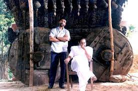 PTITWing's tweet photo. கடந்த 25 ஆண்டுகளில் சமூக பிரச்சனைகளுக்காக நாங்கள் வலிகளையும் வேதனைகளையும் தாங்கி போராட்டம், ஆர்ப்பாட்டம், பேரணி, மறியல், மாநாடு என்று பல கோடிகளையும், பல உயிர்களையும் இழந்தே இன்று இந்த நிலையை அடைந்திருக்கிறோம்!

எங்கள் பிரச்சனைகளை சினிமா மூலம் தான் நாங்கள் கூறவேண்டும் என்றால் அதே பணத்தை சினிமாவில் முதலீடு செய்திருப்போம். 'Red Giant Movies' போன்று புதிய தமிழகம் கட்சி ஒரு தயாரிப்பு நிறுவனமாக இருந்திருக்கும்.

எங்கள் கடந்தகால வரலாற்று சாதனைகளை கூட நாங்கள் கொண்டாடியதில்லை! எதிர்கால பிரச்சனைக்கு நிகழ்காலத்தில் தீர்வை தேடி ஓடிக்கொண்டிருக்கிறோம்!

நாங்கள் வலிகளை மறந்திருக்கிறோம்! 
அவர்களும் மாறியிருக்கிறார்கள்! 
இதை தொடரவே இருவரும் விரும்புகிறோம்! 

@Udhaystalin @RedGiantMovies_ @ikamalhaasan