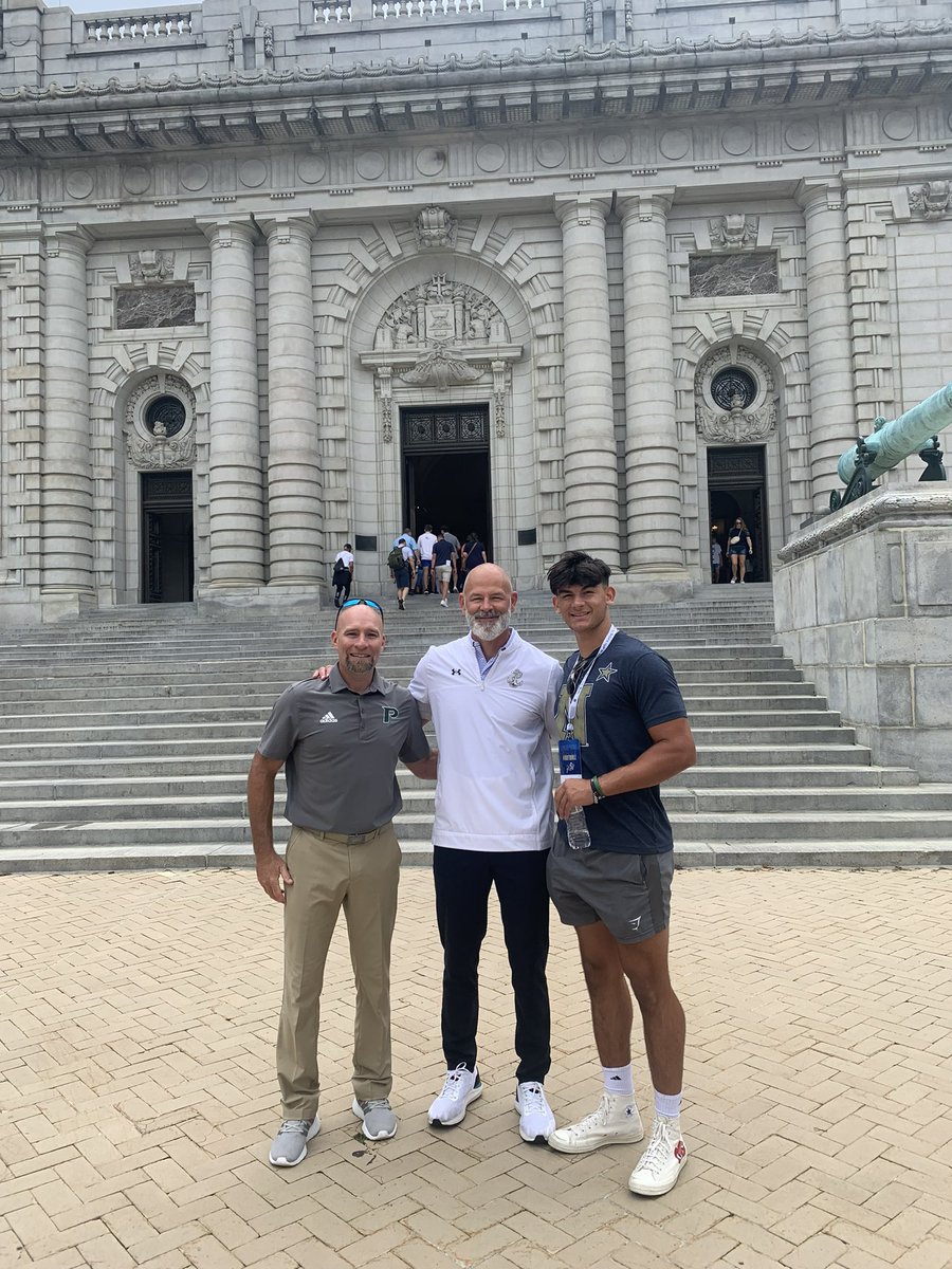 Huge weekend for <a href="/BishopRellah/">Bishop Rellah</a> visiting <a href="/NavyFB/">Navy Football</a>. Awesome former marine &amp; now OLB coach Nathan Collins jumped on the flight to Annapolis w/ Bishop to visit one of best institutions in the world. PHS has some great coaches &amp; great kids! @PelhamAthletics @PELHAM_AD @PelhamPantherFB