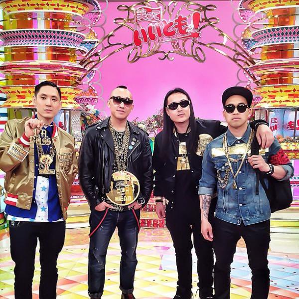 #FarEastMovement
#LikeAG6

youtu.be/w4s6H4ku6ZY

今なにしてるんだろう
パリピソングでぶちかましてたのに...
ちなみにいいともでたことあるよ