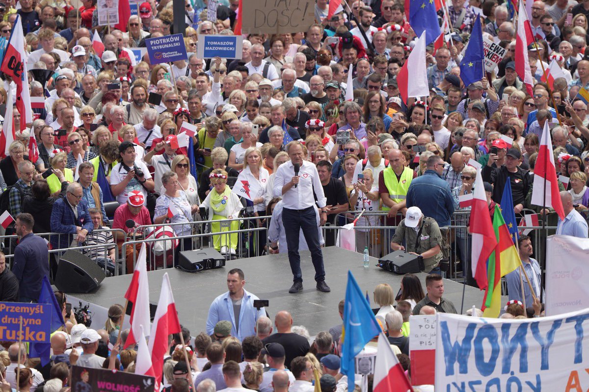 M_K_Blonska's tweet photo. Brawo Wrocław! 👏 #PolskaWNaszychSercach https://t.co/04u5d2tdMV