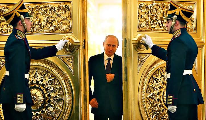 🔴 Wagner isyanı Rusya'nın yenilgisinin habercisi - Bloomberg ▪️Wagner'in ayaklanması başarısız olsa bile, Putin'in başkanlığı hiç bu kadar zayıf görünmemişti - The Guardian.
