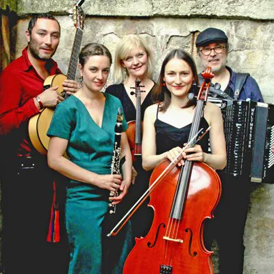 »Dele Divane – Verrücktes Herz« –ein Konzert mit Liedern über die #Liebe aus aller Welt, gespielt von der neuen Combo von Paul Hoorn. Sinnlich, berührend, einzigartig. Start Sonntag, 25.6. um 17 Uhr.
buff.ly/43RxK7C 
#Dresden #Konzert #Wochenende