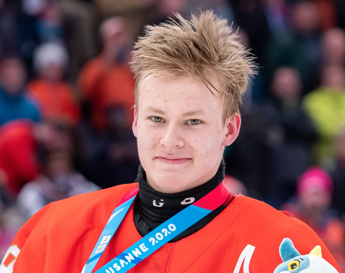 Самый юный игрок. Футболист младшего школьного возраста. Самый юный игрок. Самый младший футболист. Молодые футболисты.