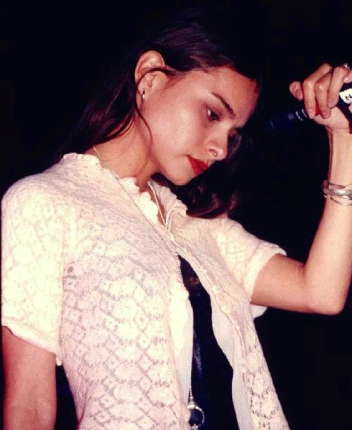 Happy 57th birthday to Hope Sandoval of Mazzy Star. 