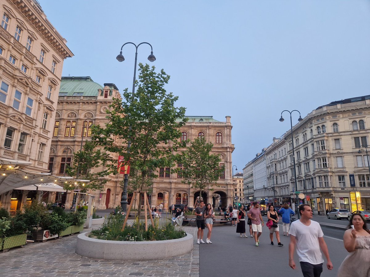 Moana Witte (@moanawitte) on Twitter photo Spent a great time on #EASLCongress in #Vienna, being grateful for the opportunity to show my project about soluble inflammatory mediators in #HCV cured. Happy to be part of the DigiStrucMed programm in <a href="/labCornbergKraf/">LabCornbergKraft</a> @MHH_life #LiverTwitter Spent a great time on #EASLCongress in #Vienna, being grateful for the opportunity to show my project about soluble inflammatory mediators in #HCV cured. Happy to be part of the DigiStrucMed programm in <a href="/labCornbergKraf/">LabCornbergKraft</a> @MHH_life #LiverTwitter