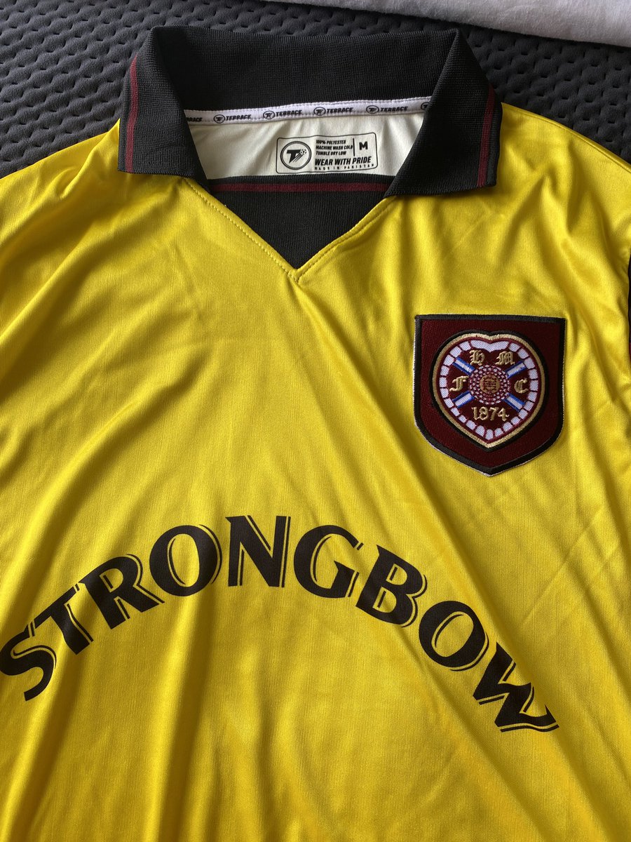 Wondering if it’s acceptable to wear a <a href="/JamTarts/">Heart of Midlothian FC</a> top to a <a href="/theproclaimers/">The Reid Brothers</a> gig in Glasgow. 

Asking for a friend.