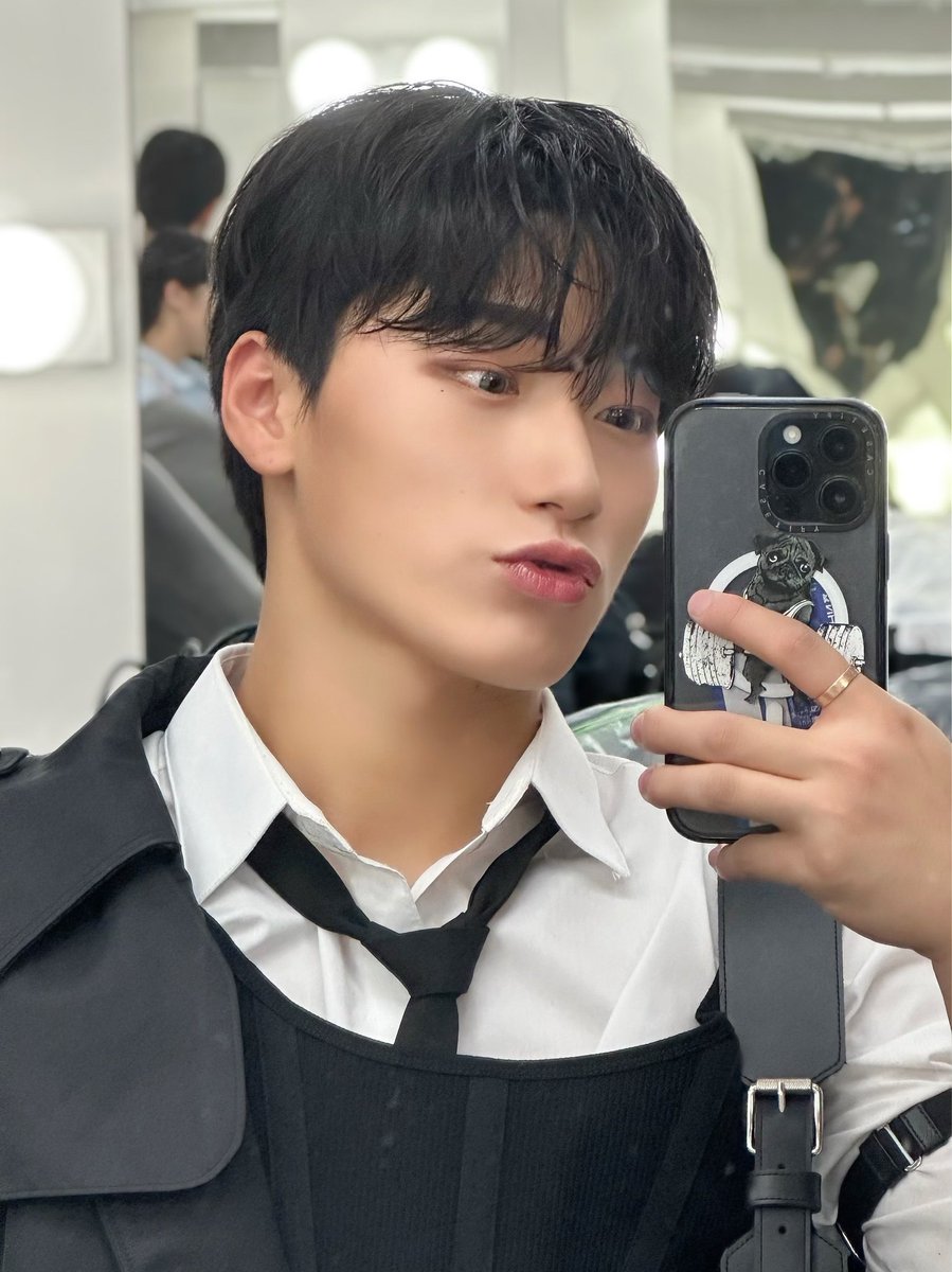 [#산] 🖤
#ATEEZ #에이티즈