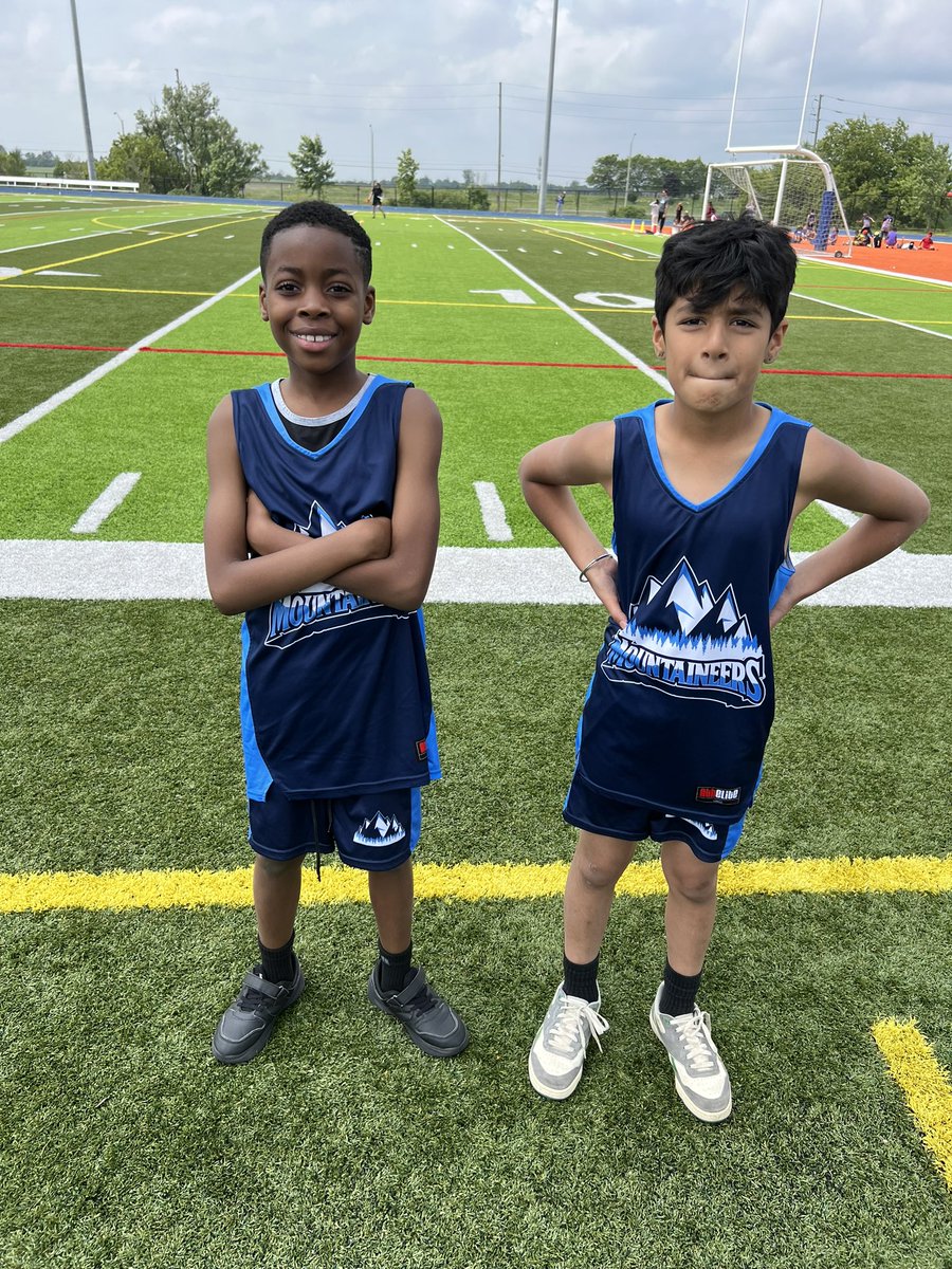 A very successful Jr Track &amp; Field! Thank you <a href="/AylesburyPDSB/">Aylesbury PS - PDSB</a> for hosting! Ss had so much! #ETPHEA <a href="/MalalaYPS/">Mαlαlα Yσυѕαƒzαι P.S.</a>