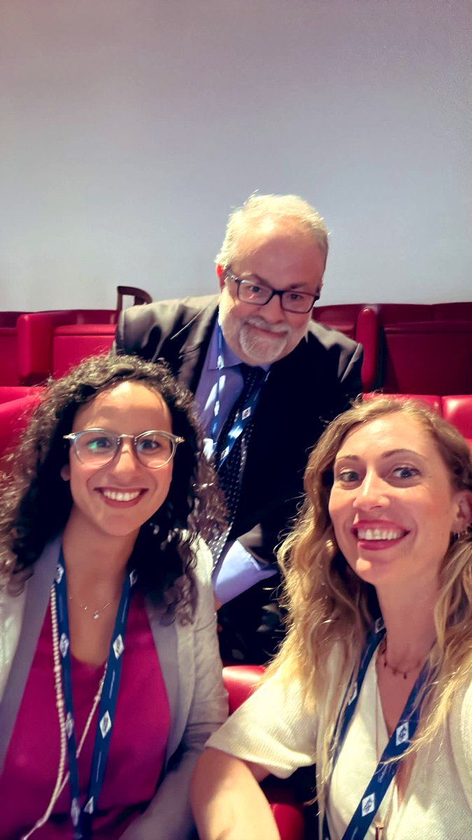 I participated and contributed to the congress #SIUD2023, the most important Italian congress for all professionals involved in the field of urinary tract disorders and pelvic health. 
I am excited also to have received the award for the best abstract presentation. Thks all!💪🏼
