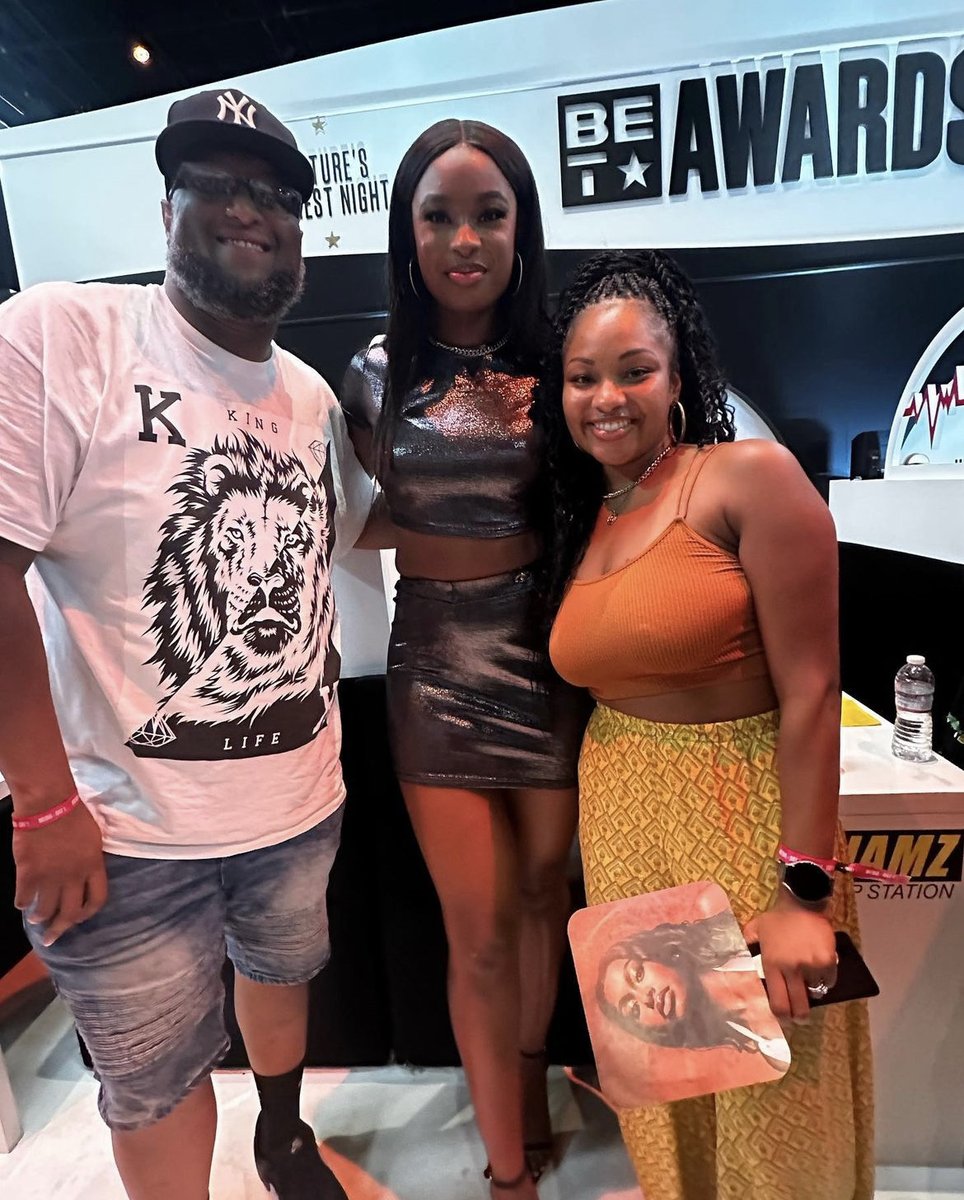 102 JAMZ tweet media