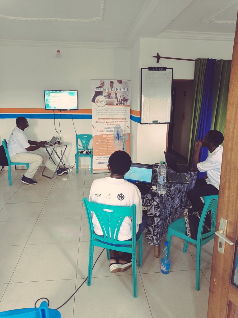 Waftai_cm's tweet image. After the closing of the #AfricaDay2023 campaign in Cameroon, we engaged contributors to discover #WikiForHumanRights. These were built on the #Wiktionary and #wikidata.
#AfricaDay
#WikiForHumanRights2023 #RightToAHealthyEnvironment