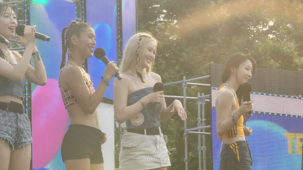 WhiteTag_'s tweet photo. #WATERBOMB2023 #OHMYGIRL https://t.co/C9zcW63g7H