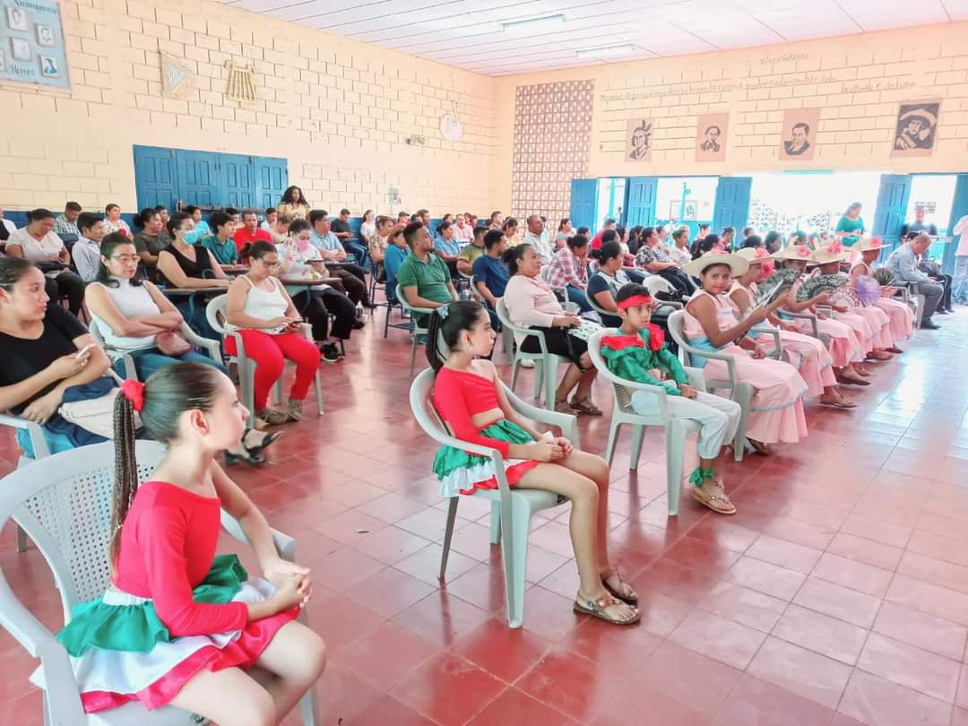 En conmemoración al 87 aniversario del Natalicio del Comandante Carlos Fonseca Amador; celebramos la Declaratoria de Territorio Libre de Empirismo Docente 2023 en #Somoto. 
#cdtecarlosvamosadelante 
<a href="/minednicaragua/">Ministerio de Educación Nicaragua</a> @LilliamHerreraM <a href="/salvadorVang/">Salvador Vanegas G</a>