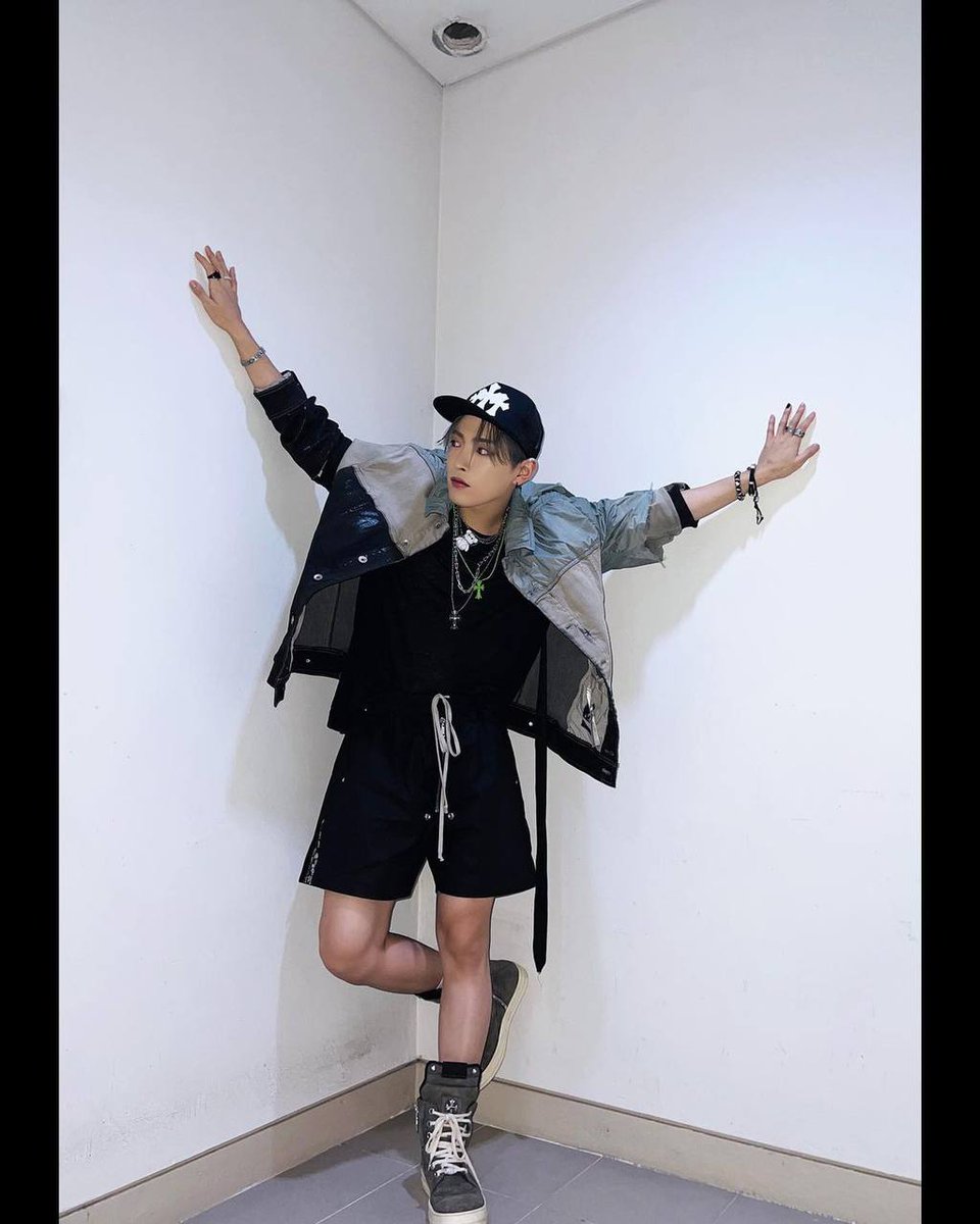 ^-yuyu buty:; tweet media