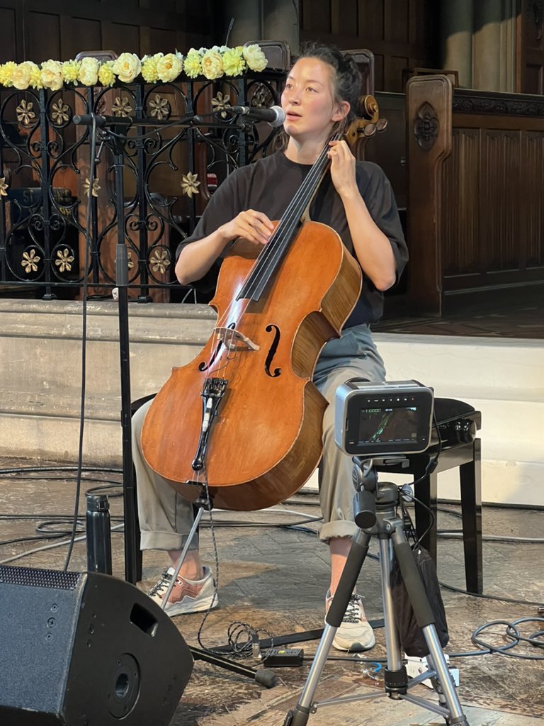 SineadMcQ tweet media