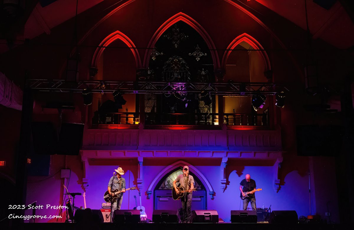 cincygroove's tweet image. Chris Knight, 6/22/23, Southgate House Revival, Newport, KY
 cincygroove.com/2023/06/24/chr… #chrisknight #southgatehouserevival #cincygroove @SGHRevival @Chris_Knight_KY