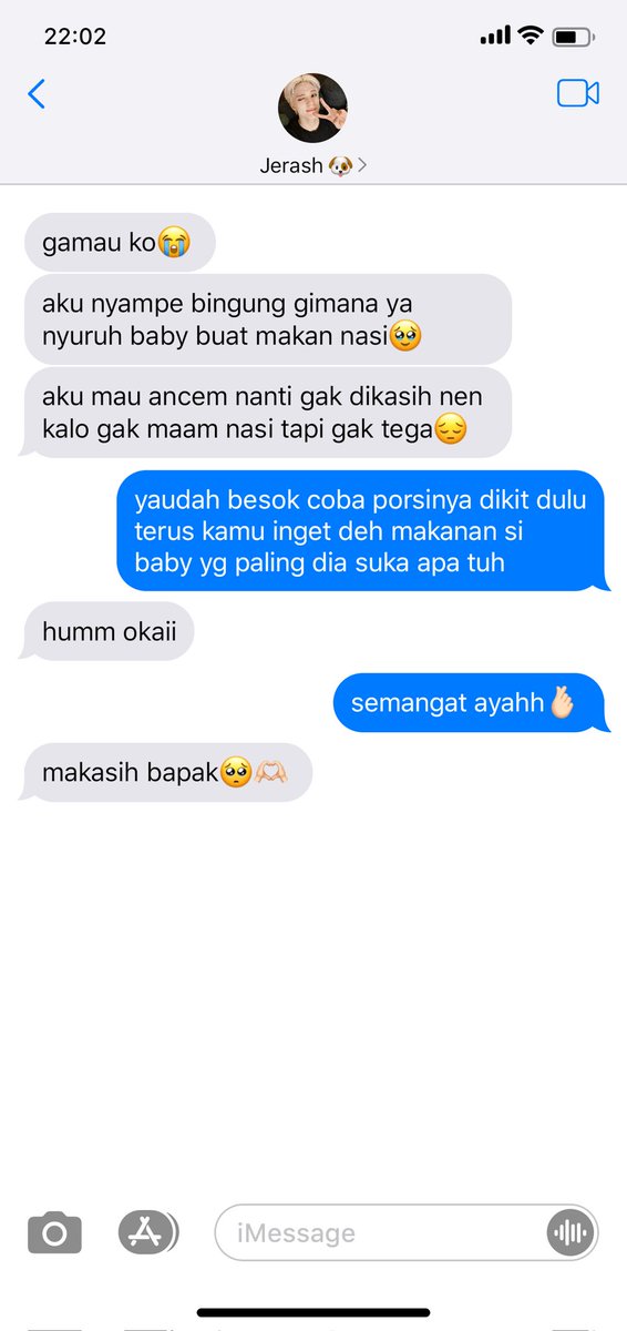 marko jerash  onetweet au — what if si baby K lagi mpasi tapi tantrum dan akhirnya cuma mau minum asi aja
cw // male lactation