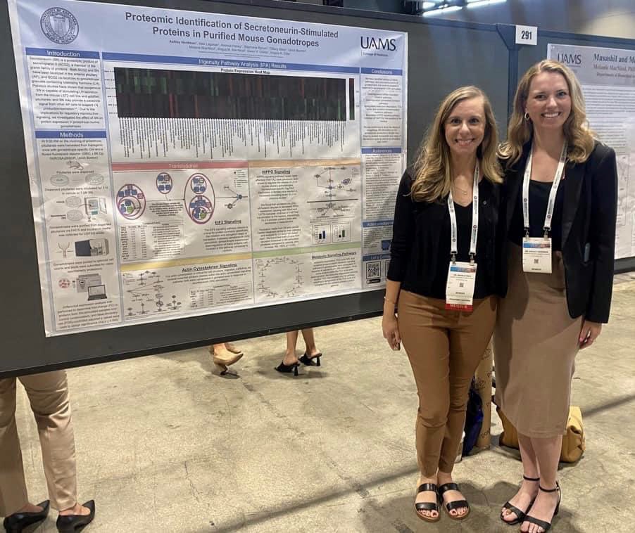 Accidental twinning with @OdleDoesScience at #ENDO2023 👩‍🔬👩‍🔬