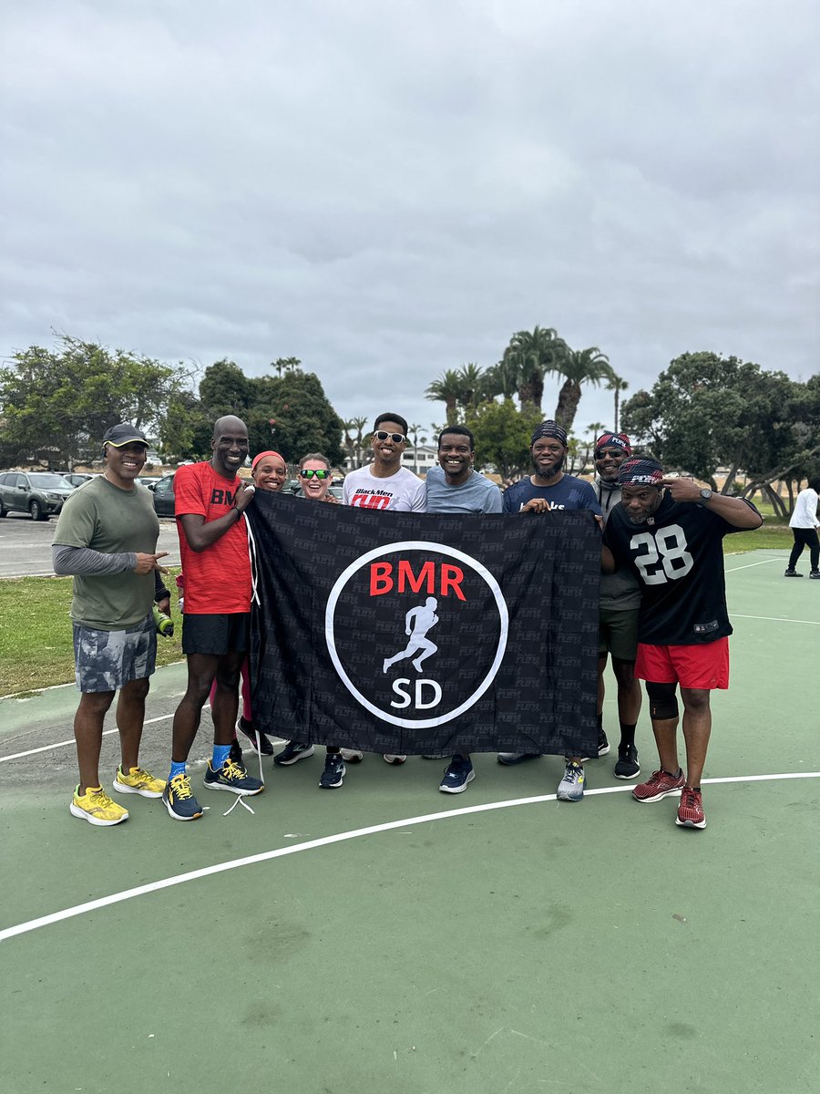 Nasara_Gargonnu's tweet photo. My @blackmenrunsd and @officialblackgirlsrun peeps conquered Crown Point Park this morning! THREE MILES… FOUR MILES & FIVE MILES!!! 🏃🏾♂️🏃🏽♀️🏃🏼🏃🏾♂️🏃🏽♀️🏃🏼#WeRunSanDiego #REALRunners #Unity #UnityRun #BlackMenRun #WeRunSD #LiveWellSD #runnersofinstagram #blkrunners #runningmotivation #runhappy #running #saucony @blackmenrun @blkrunners @monitorthebeat #nuunambassador #nuunhydration #doingtoomuch #cantstopwontstop #SanDiego