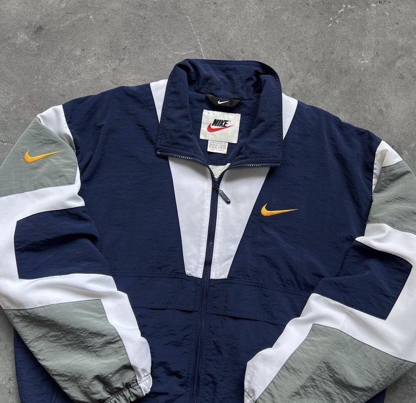 bestoffshoes's tweet photo. Nike Vintage https://t.co/FEPwRb4cHO