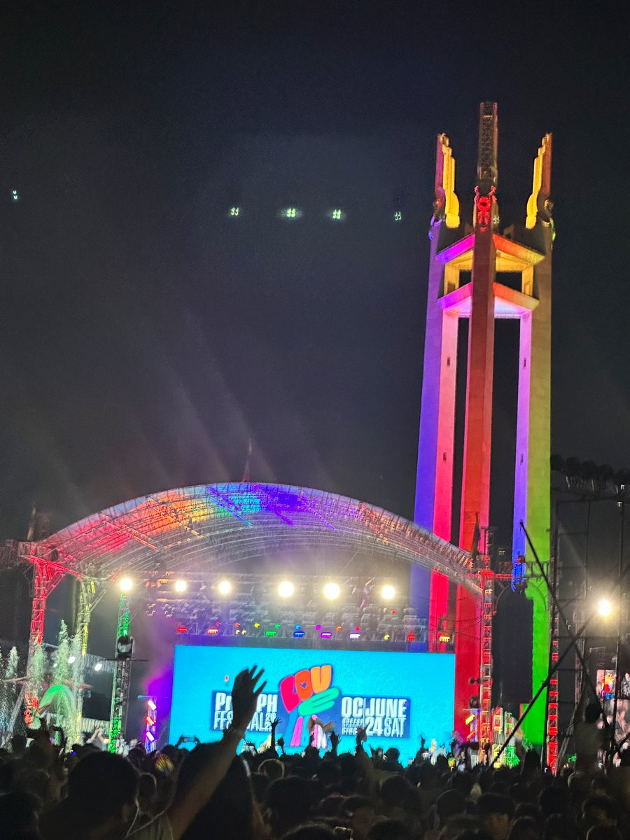 seamanlalaki's tweet photo. Happy Pride mga bhie! #Pride #Pride2023 #PridePHFestival2023
@DemonyoAnghel @deybidzone @bongkszr @kclien36 https://t.co/HpEHyTVu5T