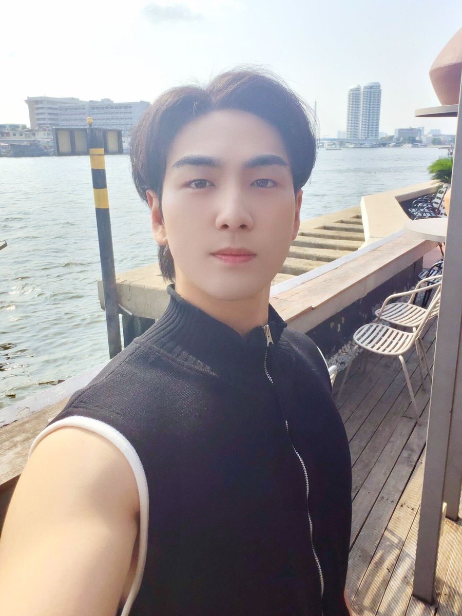 this_is_baekho_'s tweet photo. [#B_hind]
SSS급 핸썸가이인 내가 어째선지 이 세계 허니문 코스 관광객이 되었습니다만?
~눈 떠보니 파파야 부먹이었던 건에 대하여~

#백호 #강동호 #BAEKHO #KANGDONGHO https://t.co/EPVgtEBrzS