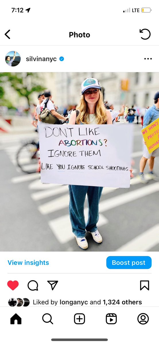 A un año de que la #CorteSuprema de USA elimine el derecho al aborto y de rienda suelta a los distintos Estados para forzar la maternidad; esta foto que saqué sigue siendo la que representa mejor mi opinión al respecto #AbortionRights #DobbsDecision #AbortionIsESSENTIAL