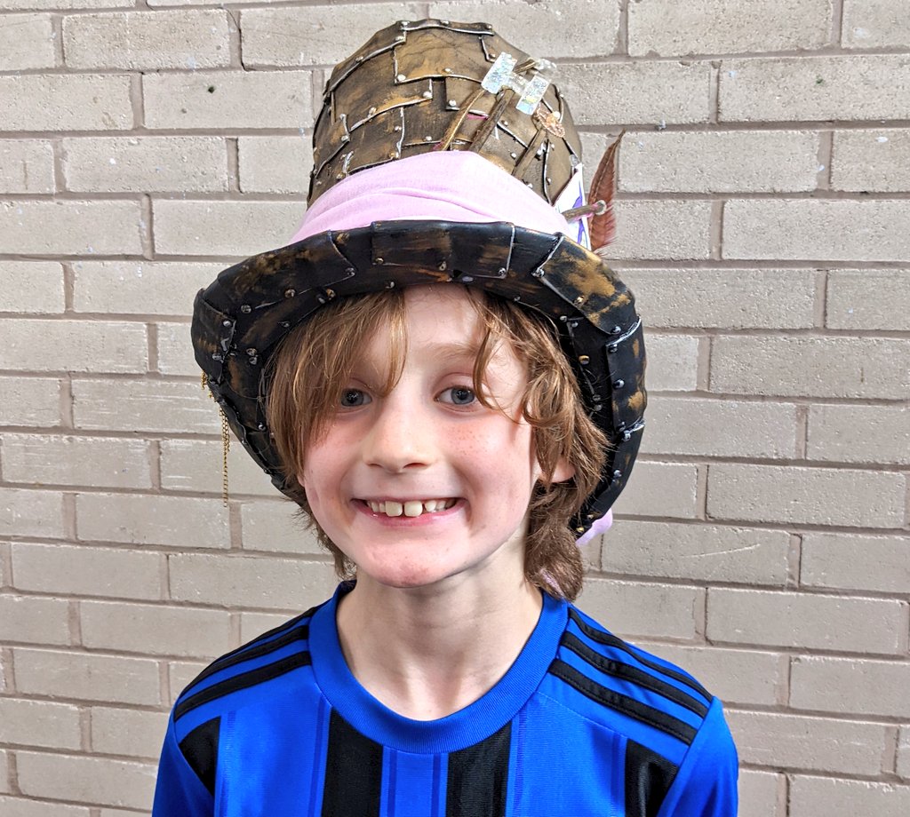 thewardacademy's tweet photo. Our final stop on the hat tour was at our #Worsley classes today where our final #MADHATTER VAUGHN got to try on the HAT! π©
Nearly showtime.....β€οΈ
#hatontour
#hatfun
#aliceinwonderland β€οΈ https://t.co/wMQ8GfMvdz