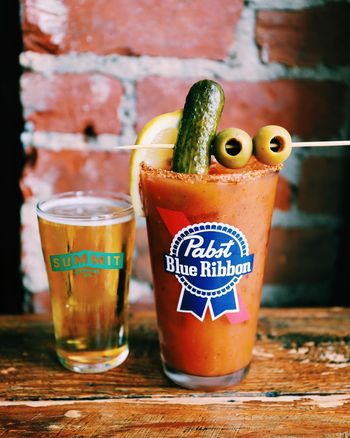 darkhorsestpaul's tweet image. Plans today?! We’ll see you at 1 for Bingo &amp;amp; Meat Raffle! 🎟️

  #bingo #meatraffle #pulltabs #etabs #gamble #beerme #winnerwinnerchickendinner #stpaul #saintpaul #lowertown #lowertownstpaul #minnesota #bestfoodtwincities