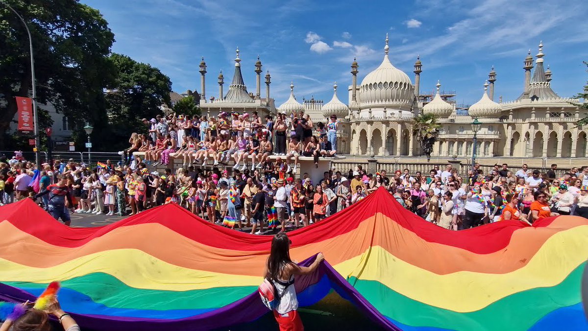 PaulJBelcher's tweet photo. 🇬🇮🏳️🌈🏳️⚧️Best #Pride wishes from Brighton to Gibraltar for #GibraltarPride today
🇬🇮🏳️🌈🏳️⚧️Rock solid on #Equality
#Diversity
#Inclusion #AcceptanceNotTolerance
@FabianPicardo @helengibbons @CaroMossGibbons @Uni_Gib https://t.co/PXDg3nzNl3