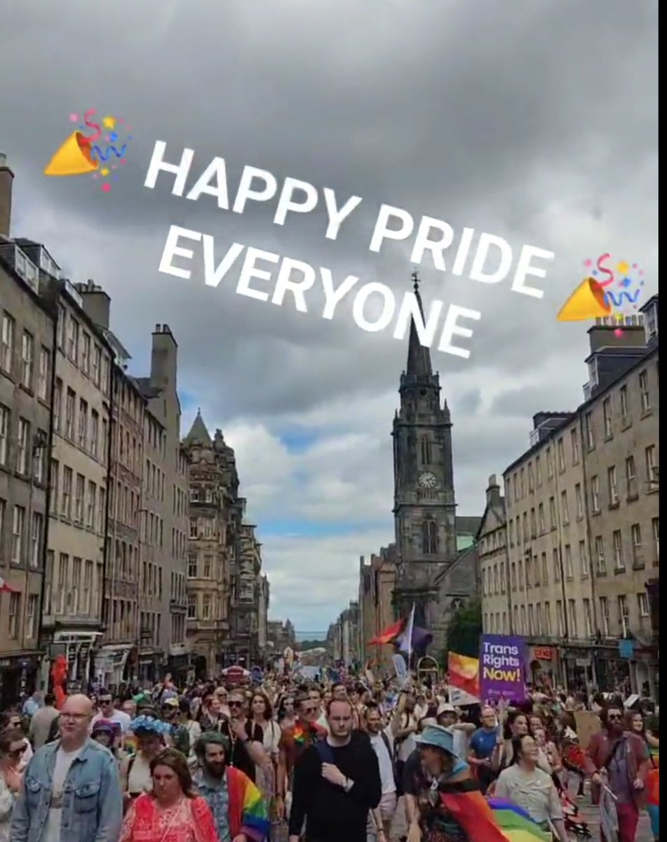 MissBMoon's tweet photo. ✨🎉 Happy Pride 🎉✨

#EdinburghPride https://t.co/5M5MoXHeVl