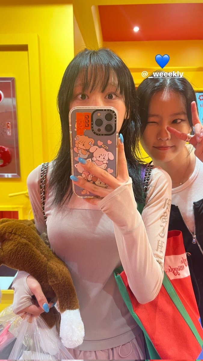 ¹² on Twitter "HOLY SHIT..... wtf i got so shocked i said wait in korean"