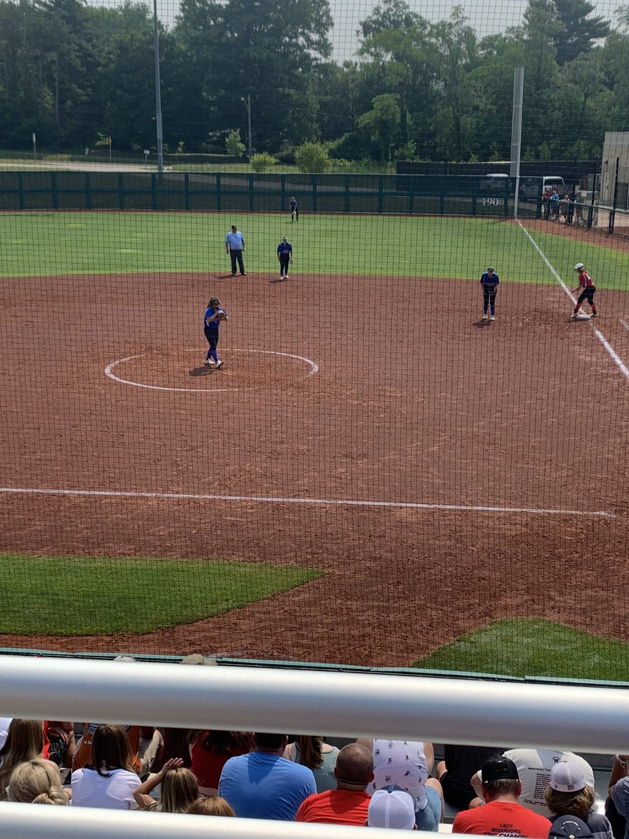 EN Knights Softball tweet media