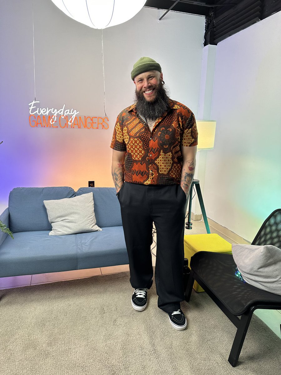 ledouxsings's tweet photo. Thanks to my brother @BarionMcQueen for having me on his Everyday Game Changers podcast last night. We FINALLY were able to make this happen. Can’t wait for everyone to see this episode. https://t.co/ccVibREKGb
