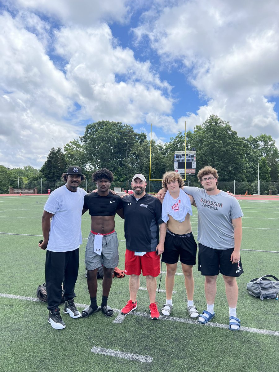 Enjoyed seeing Coach Jon Berlin (Defensive Coordinator) at Davidson College along with his sons Jack Berlin and Will Berlin .. 

#WildcatsFootball