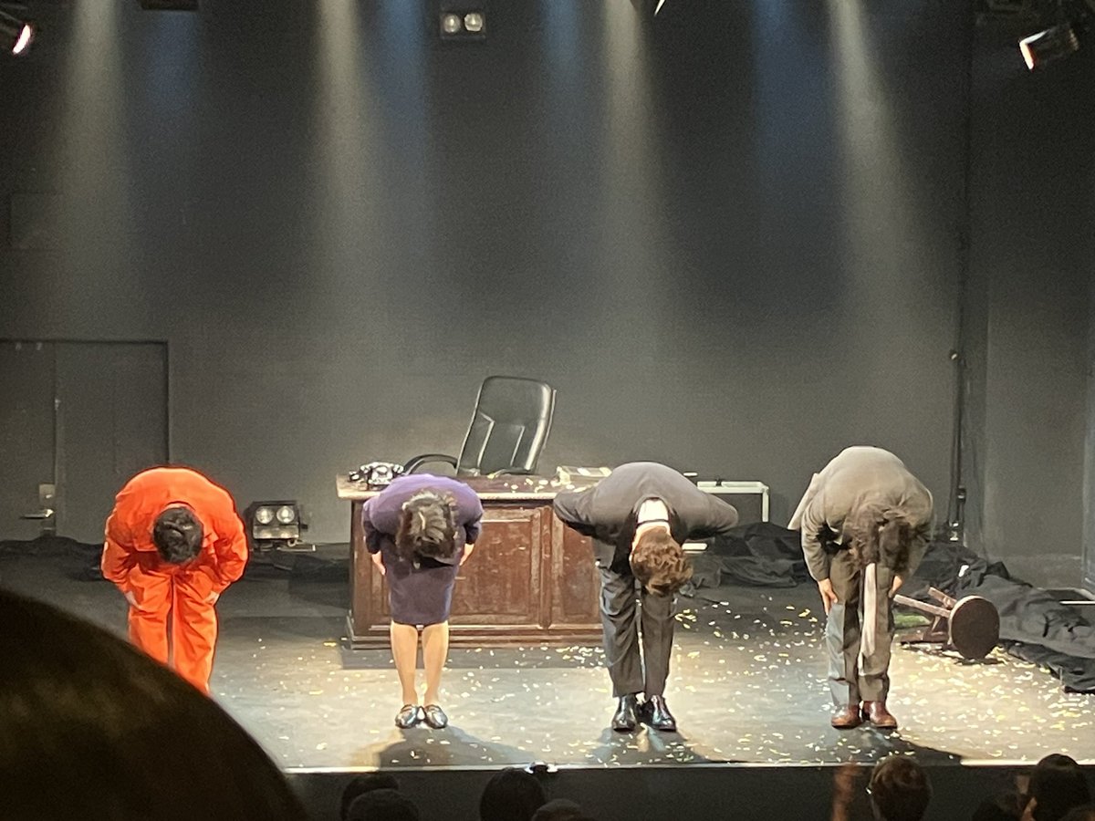 asako884's tweet photo. 丸山正吾さ���ご出演の「熱海殺人事件」観ました。つかこうへい作品で観たい役者さんが何人かいるのですが、丸山さんはそのうちの一人です。
やっぱり、良い！
#青春の会
#熱海殺人事件 https://t.co/lA3OsxCFWW