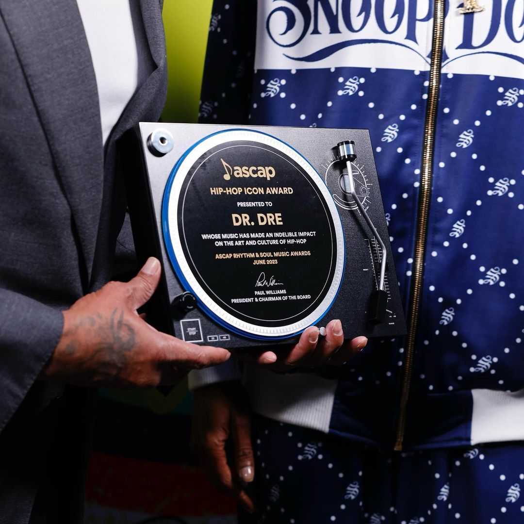 raperican's tweet image. Congratulations, @drdre! 🏆🏆🏆

Photo by @salvadorochoa 

#Raperican #DrDre #ASCAP